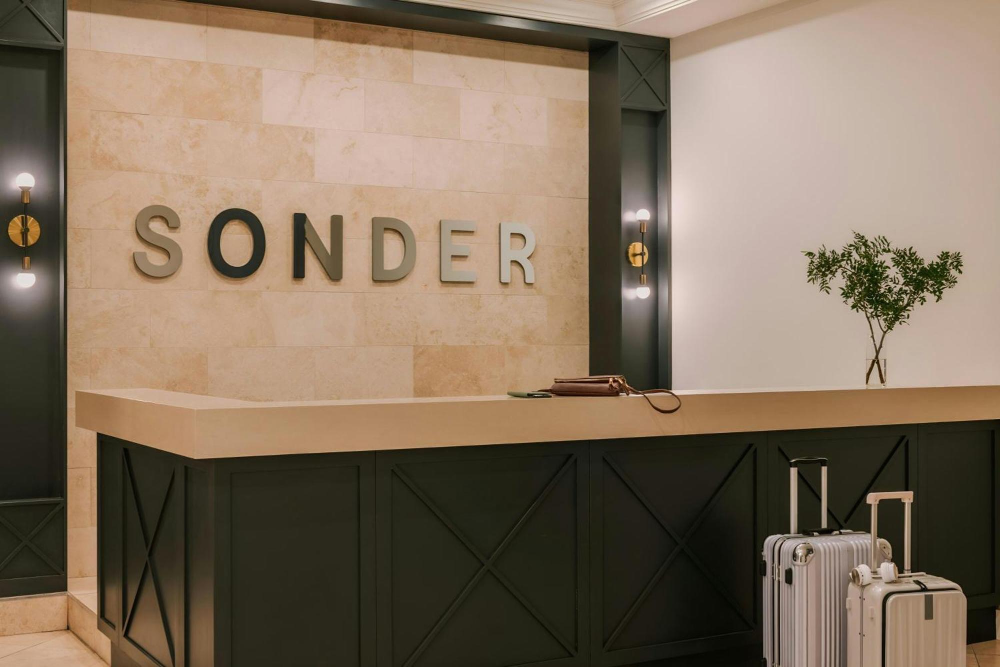 Sonder By Marriott Bonvoy Le Victoria Apartments Old Montreal 몬트리올 외부 사진